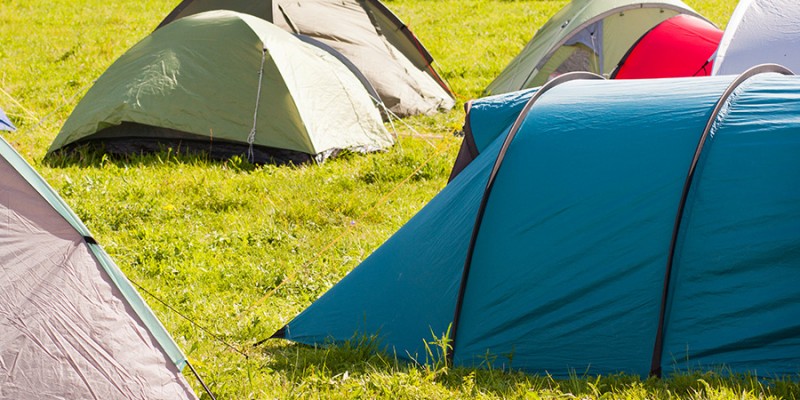 Camping full of tents and vacationer